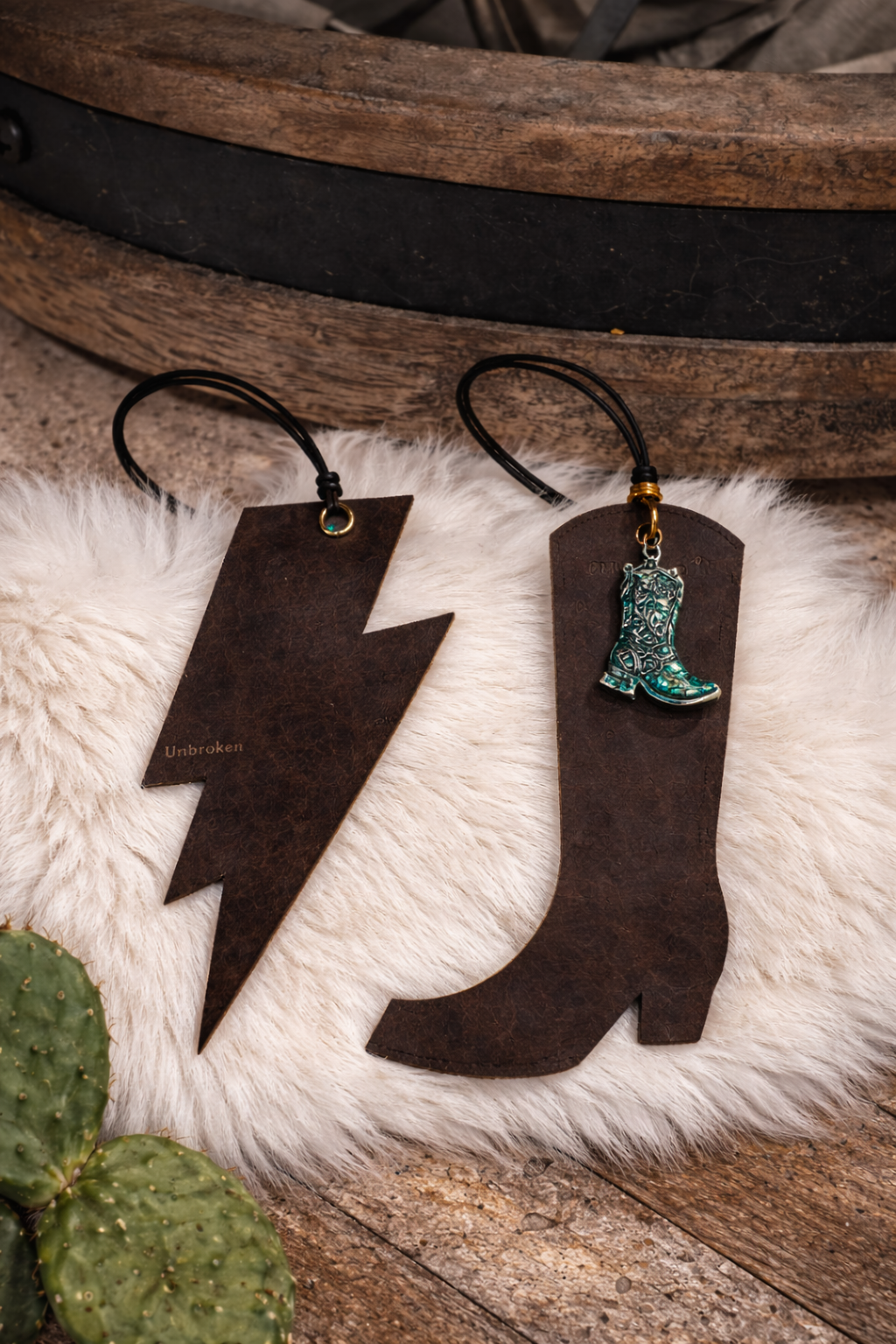 ✨Unbroken Leather Scents